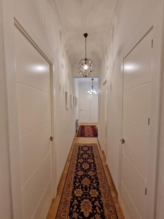 Centrico Apartamento Con Parking ア・コルーニャ エクステリア 写真